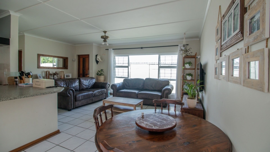 3 Bedroom Property for Sale in Sunrise On Sea Eastern Cape